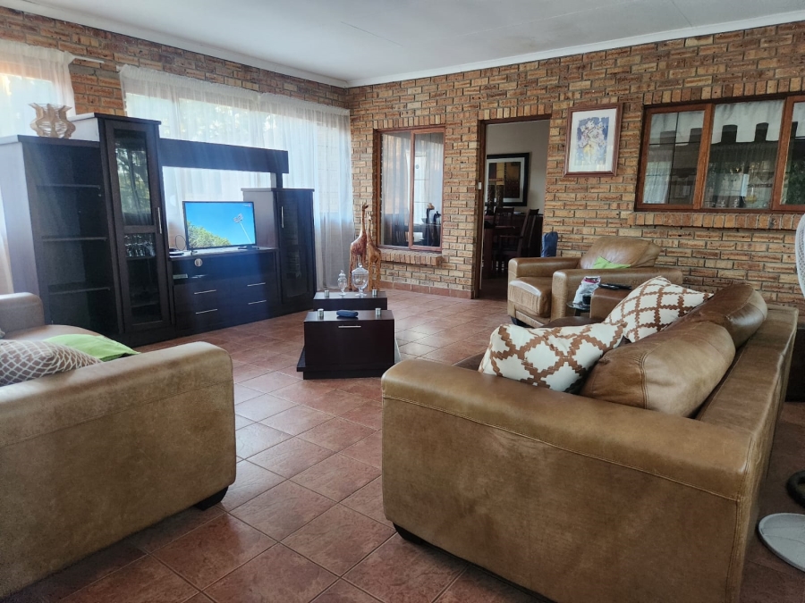 3 Bedroom Property for Sale in Bodorp North West